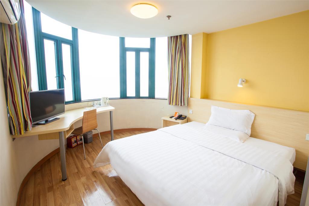 7Days Inn Xiamen Haicang Exterior photo