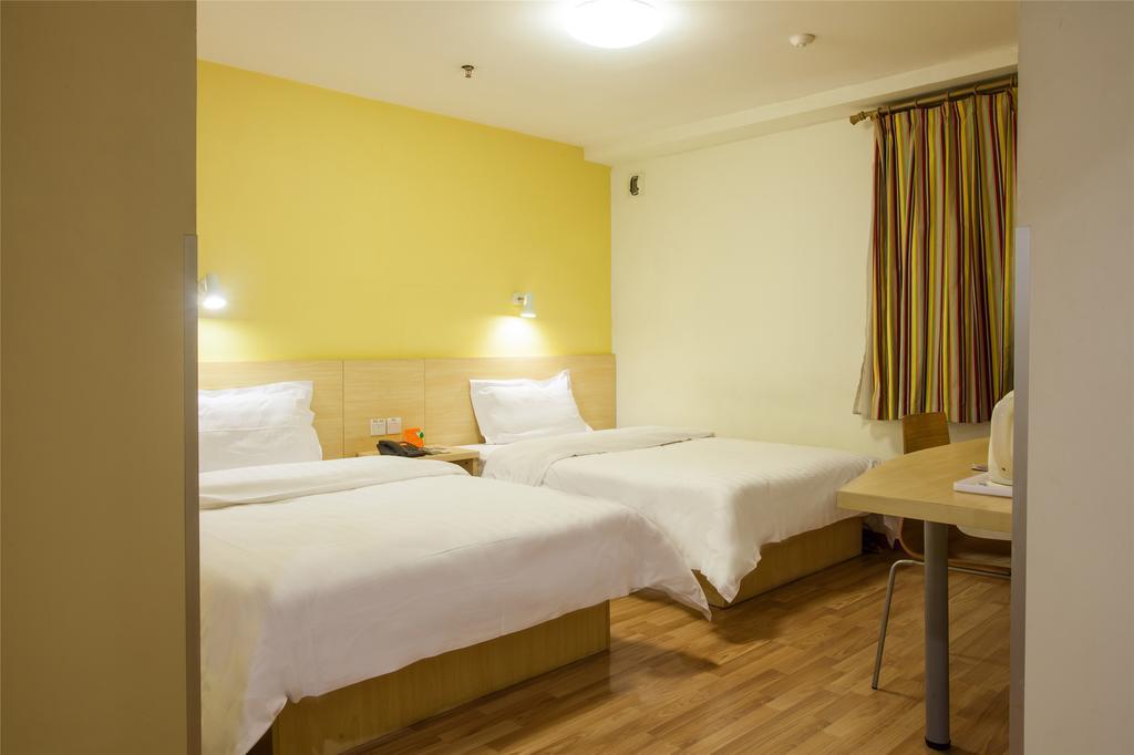 7Days Inn Xiamen Haicang Exterior photo