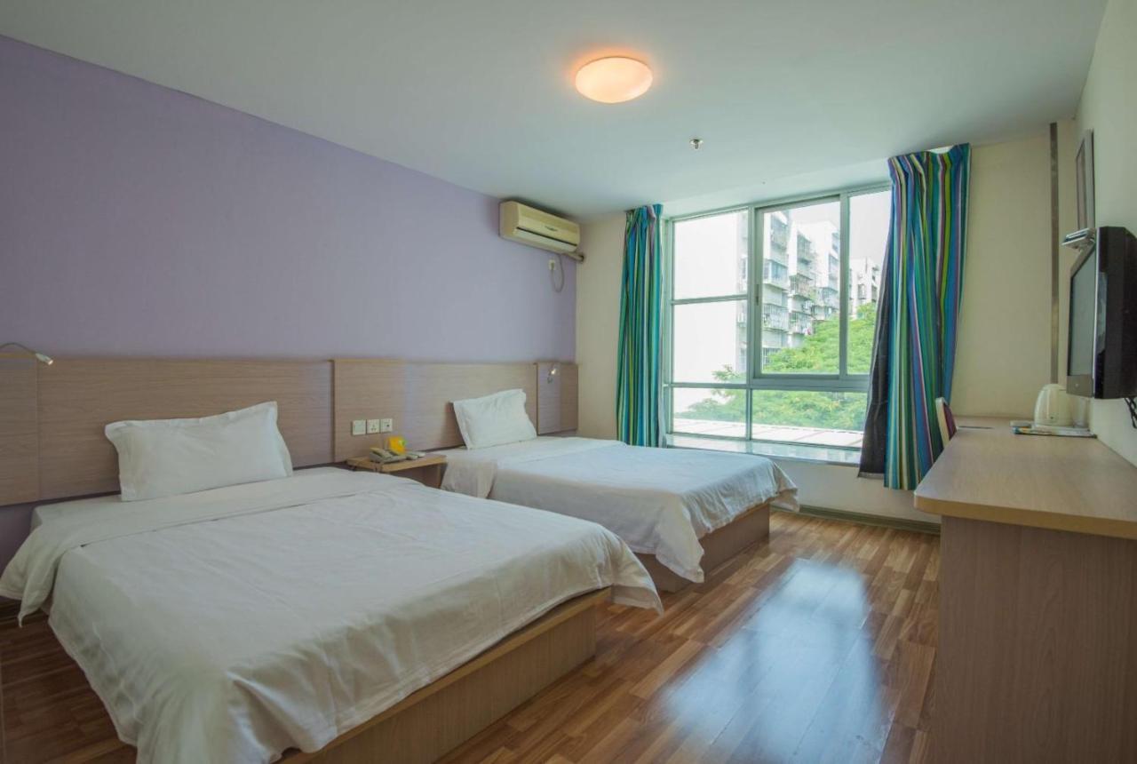 7Days Inn Xiamen Haicang Exterior photo